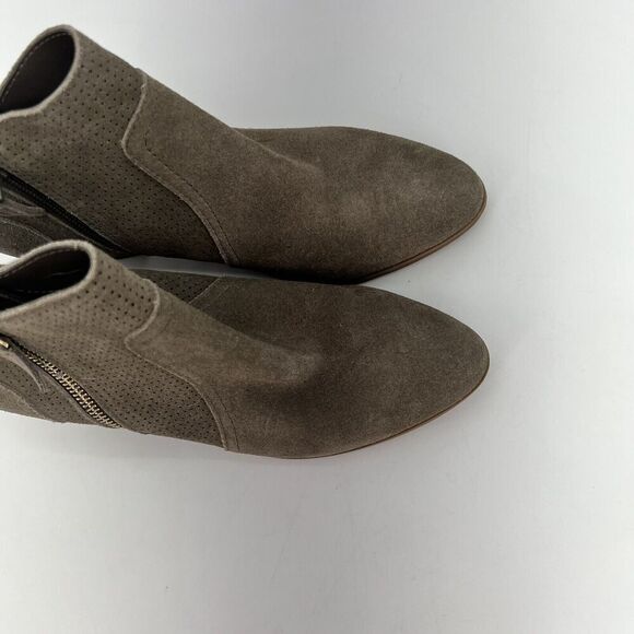 Violet & Red Carley Bootie Size 6.5 Suede Leather Beige - Picture 2 of 5